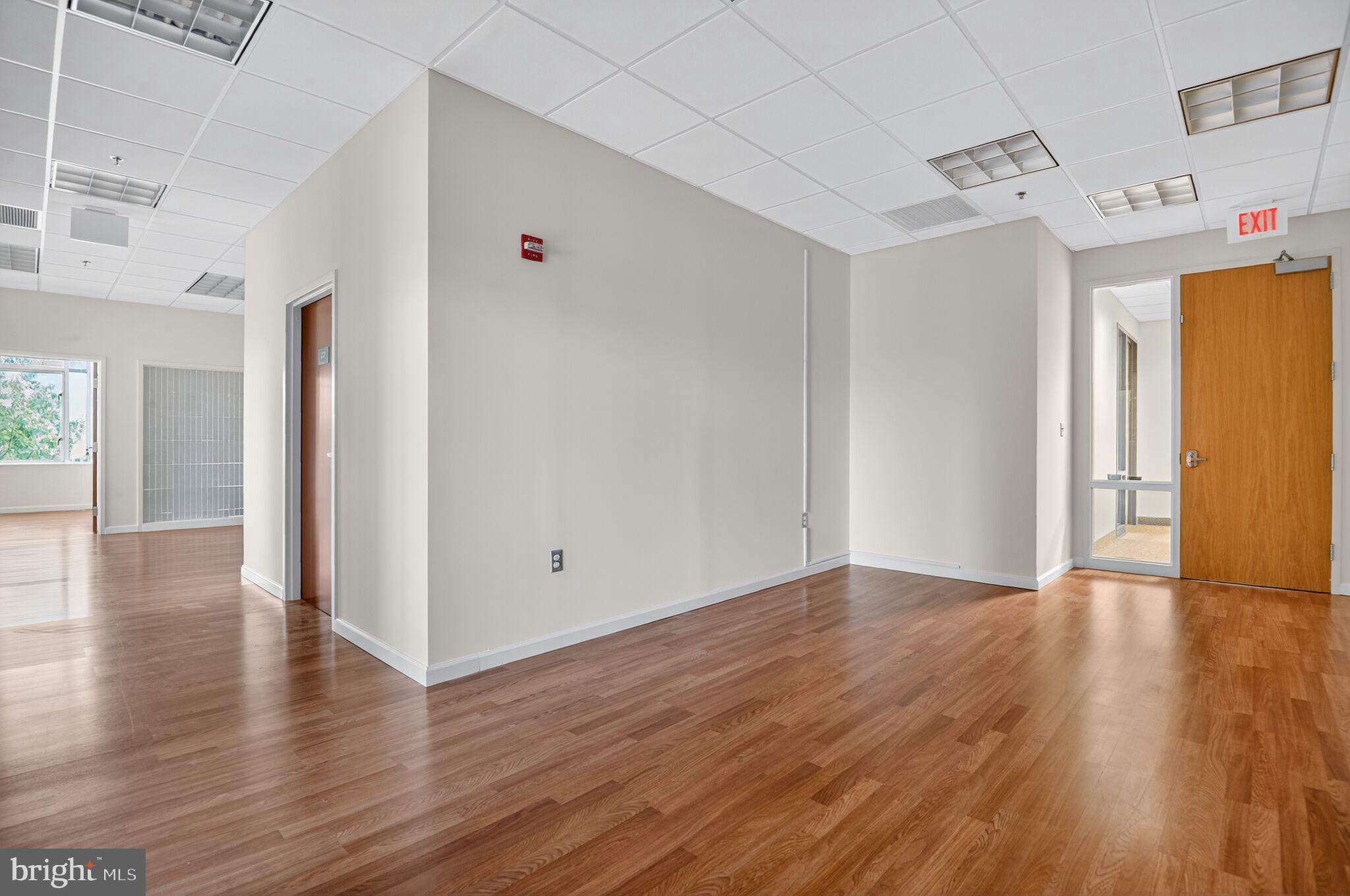 POTOMAC FALLS COMMERCE - Commercial Sale