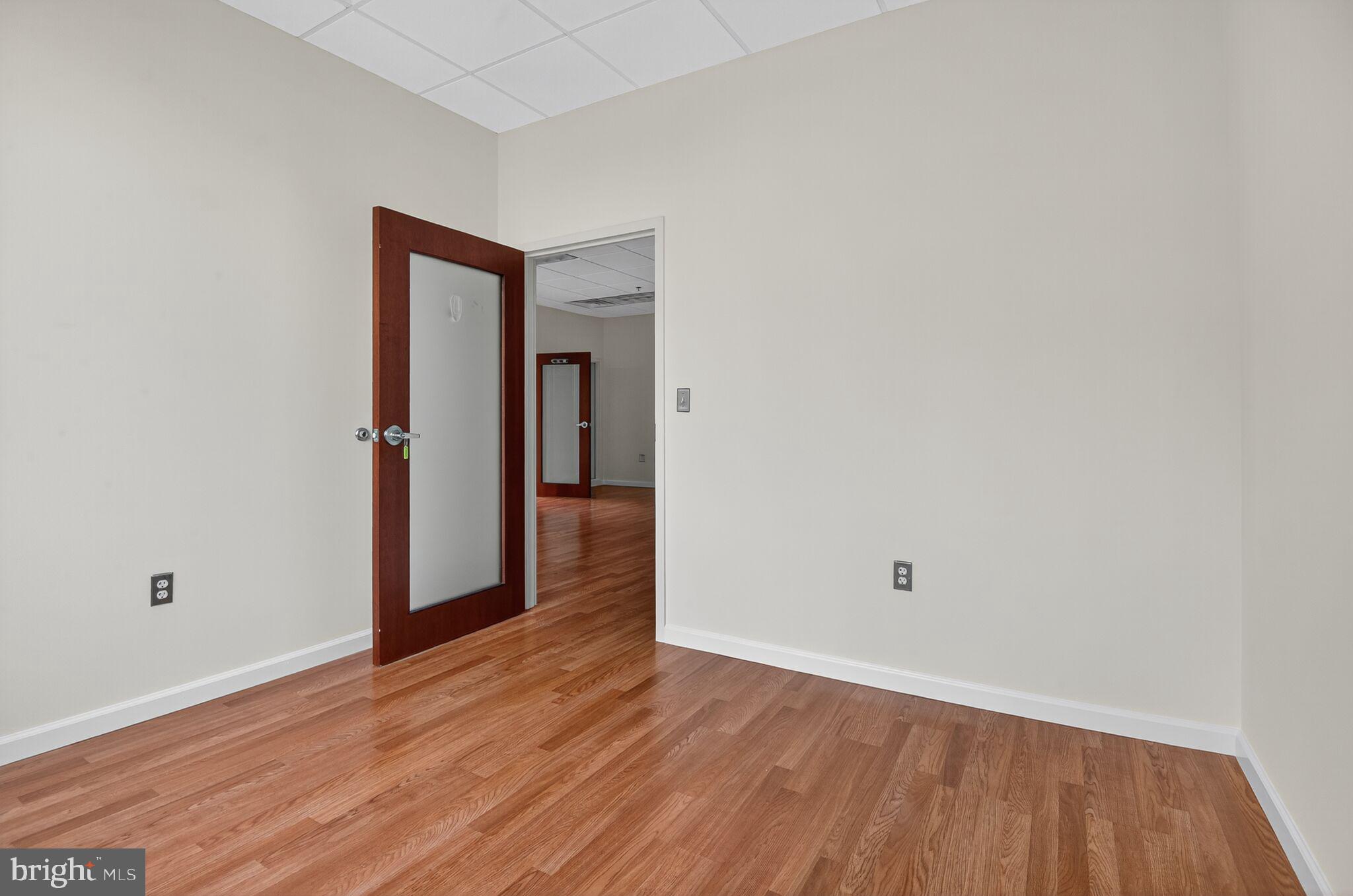 POTOMAC FALLS COMMERCE - Commercial Sale