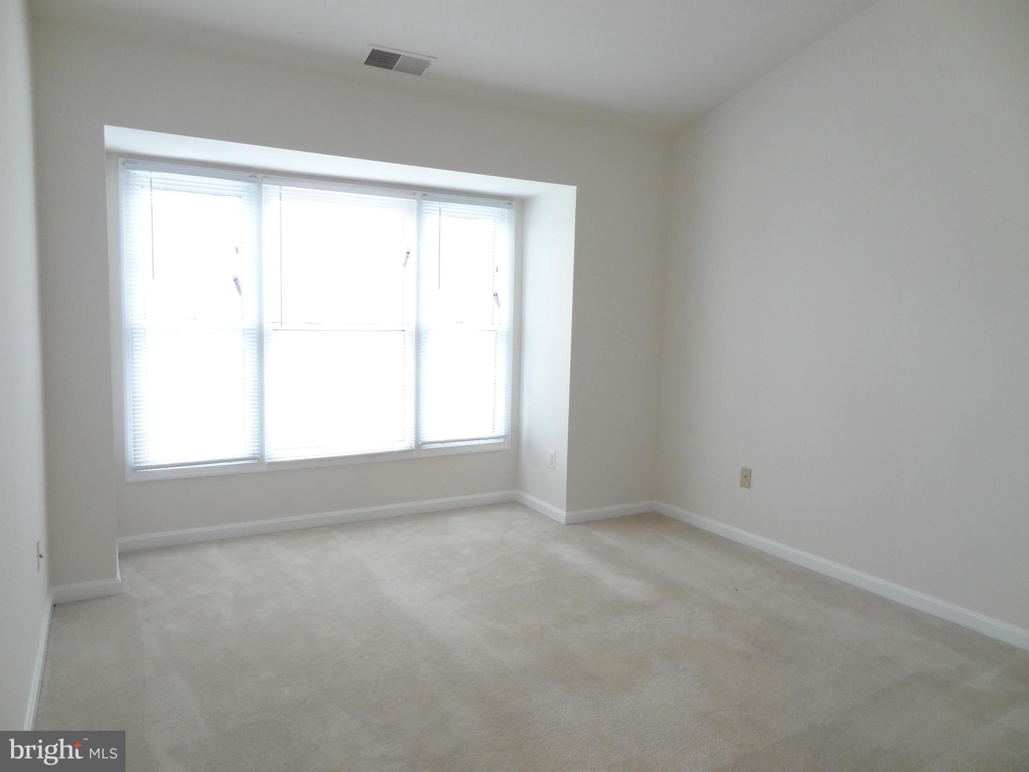 KINGSTOWNE - Residential Lease