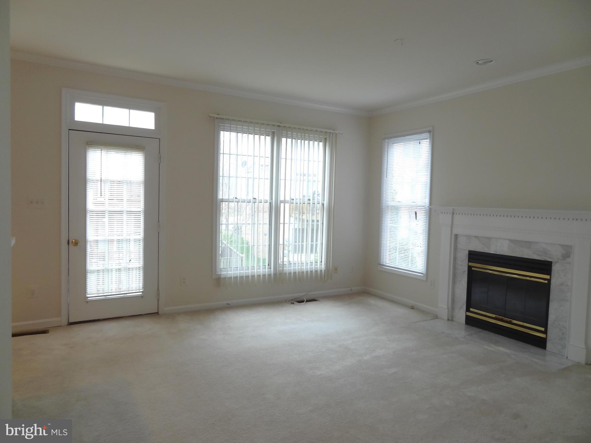 KINGSTOWNE - Residential Lease