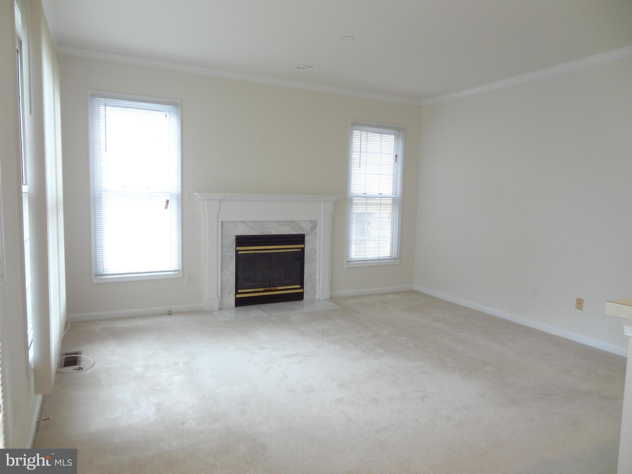 KINGSTOWNE - Residential Lease