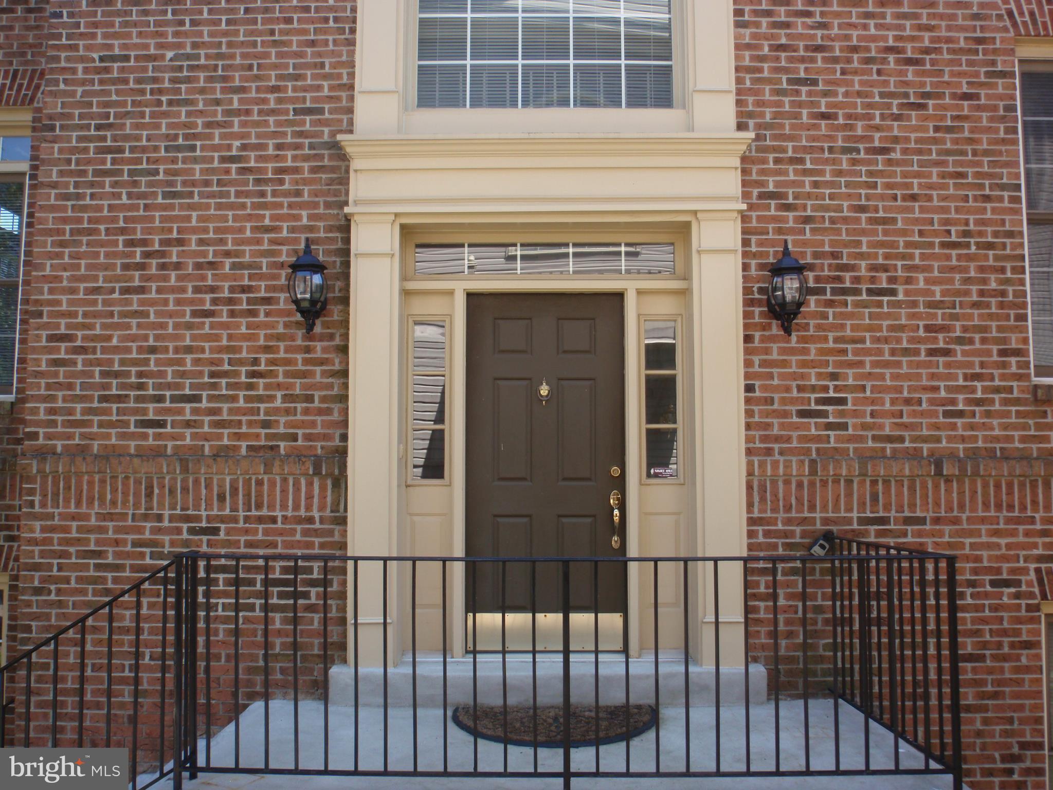 KINGSTOWNE - Residential Lease