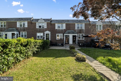 Townhouse For Sale - 1816 Meribrook Road<br/> PHILADELPHIA, PA 19151