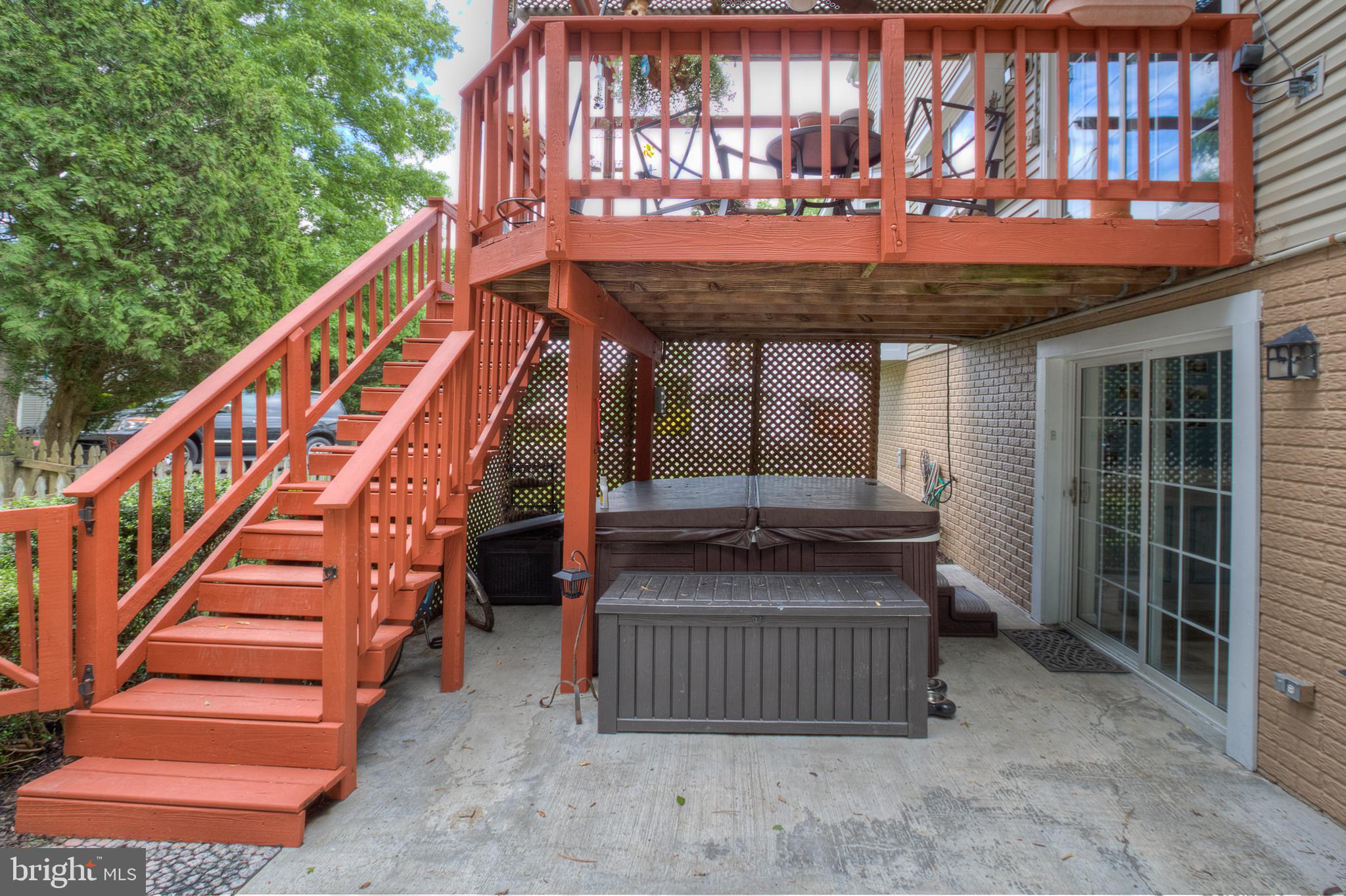 TWIN OAKS FARM - Residential