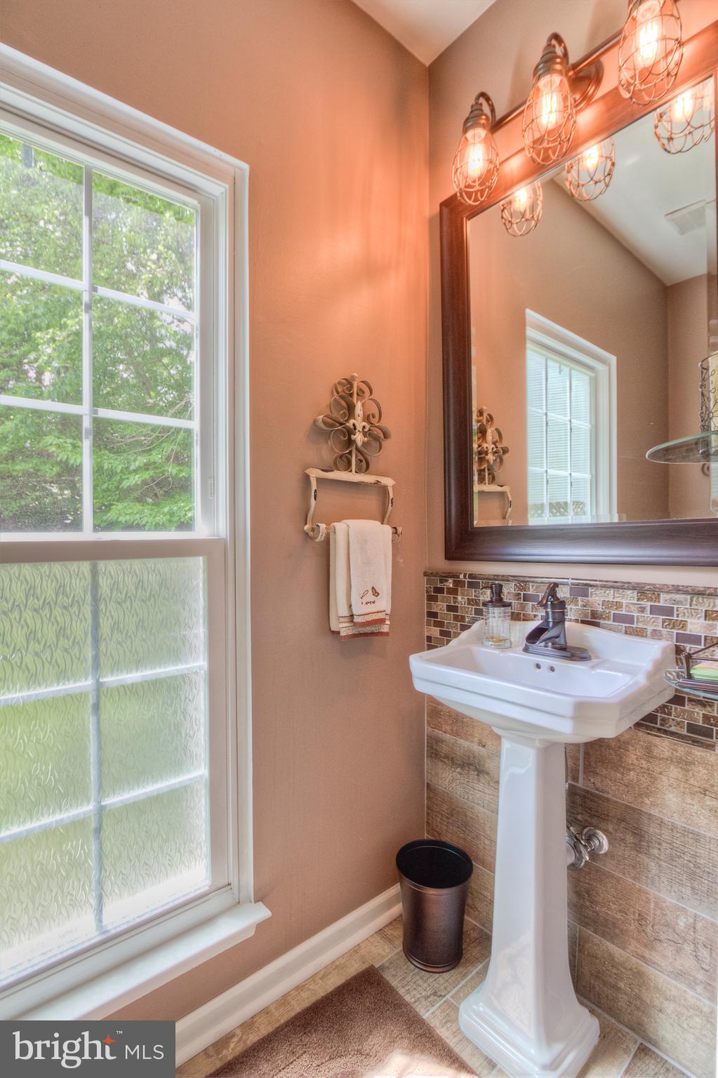 TWIN OAKS FARM - Residential