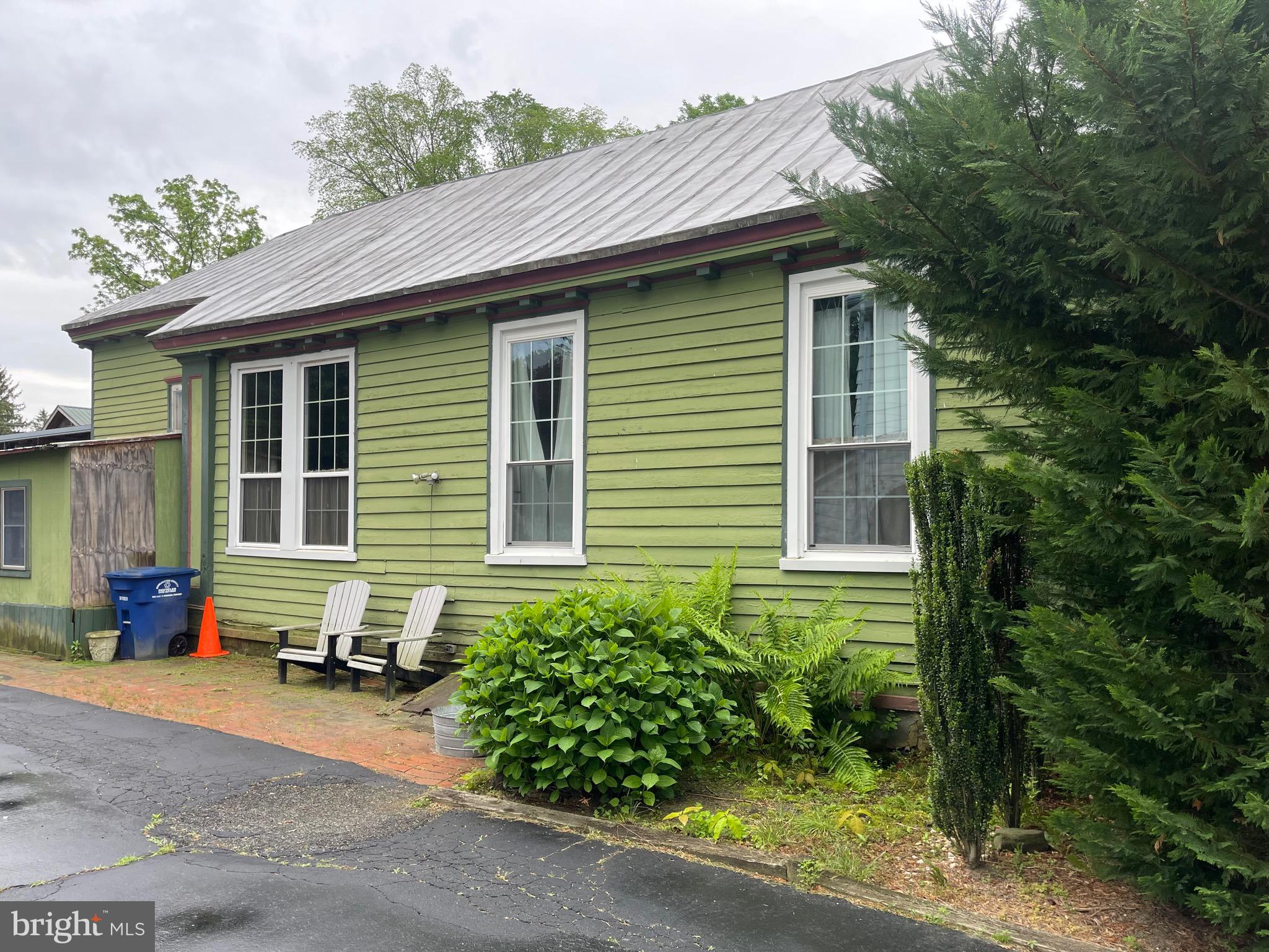 120 HANOVER STREET