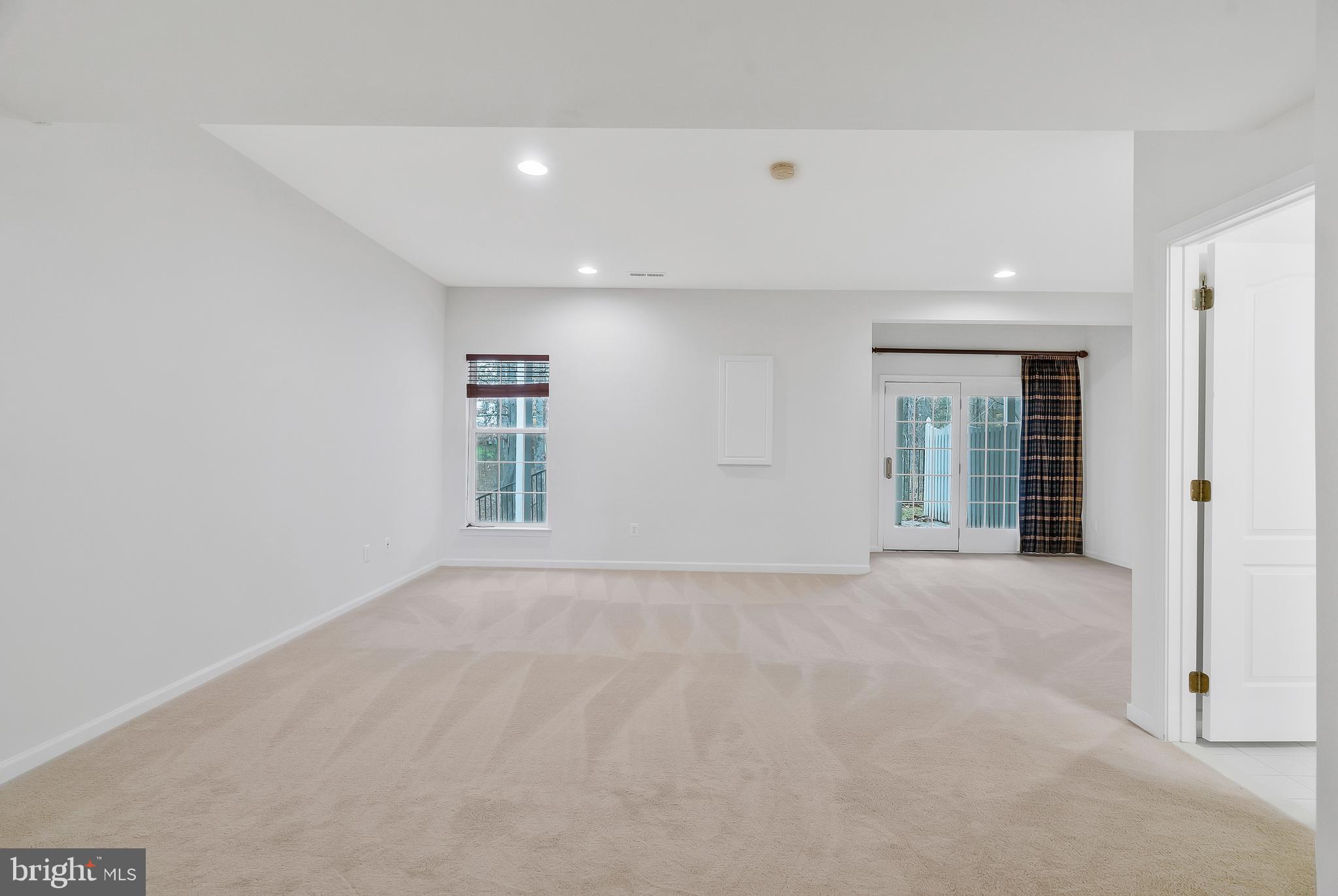 BELMONT COUNTRY CLUB - Residential