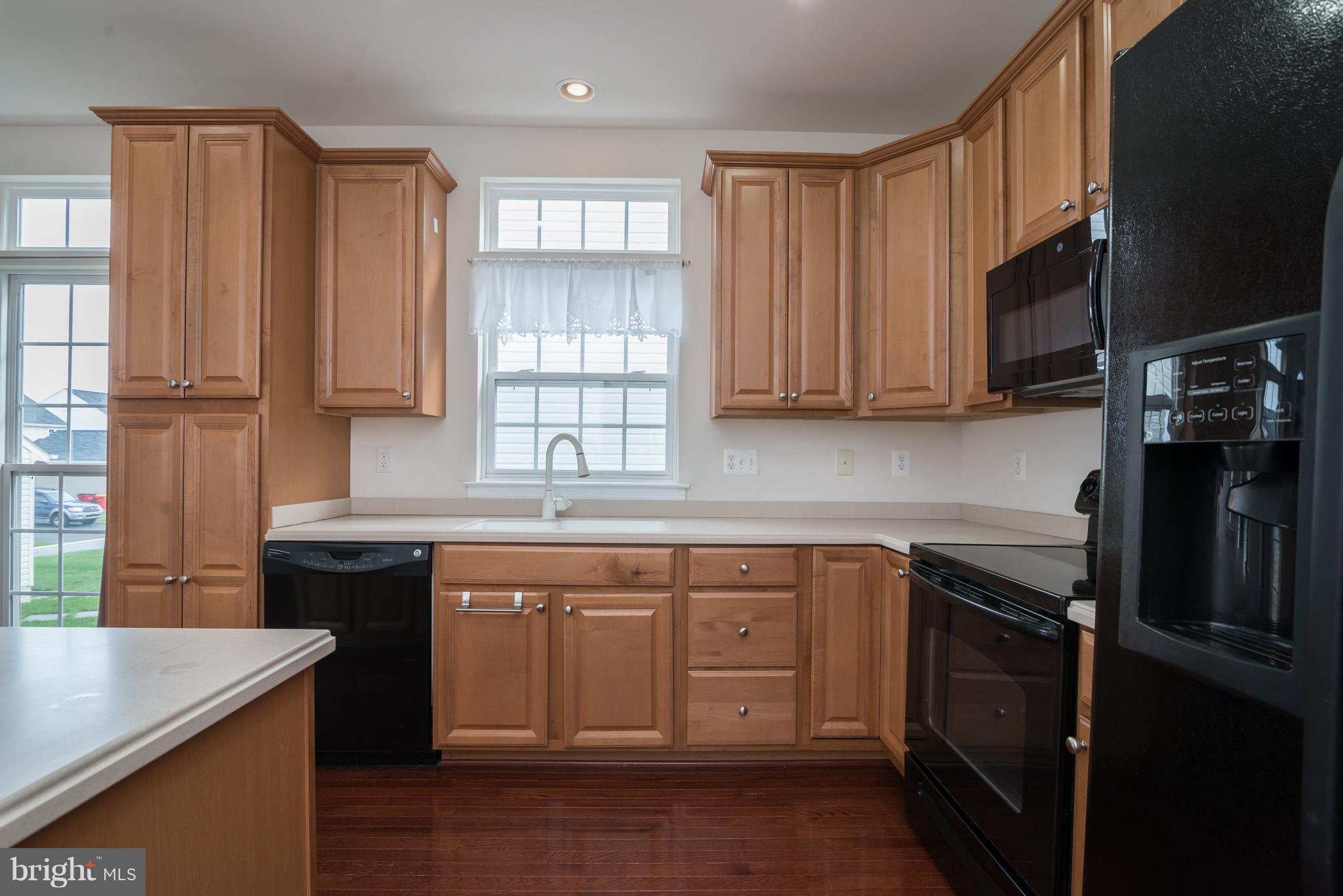 LAKELAND PLACE - Residential