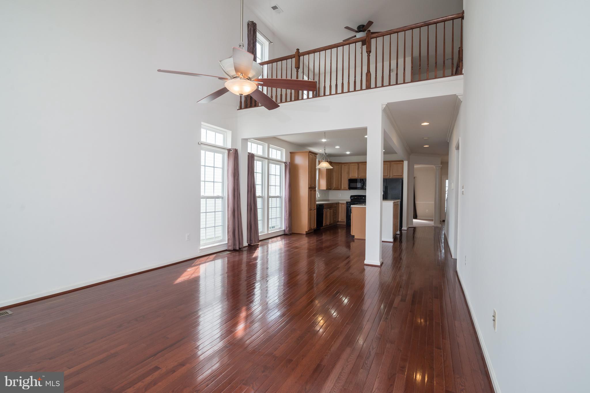 LAKELAND PLACE - Residential