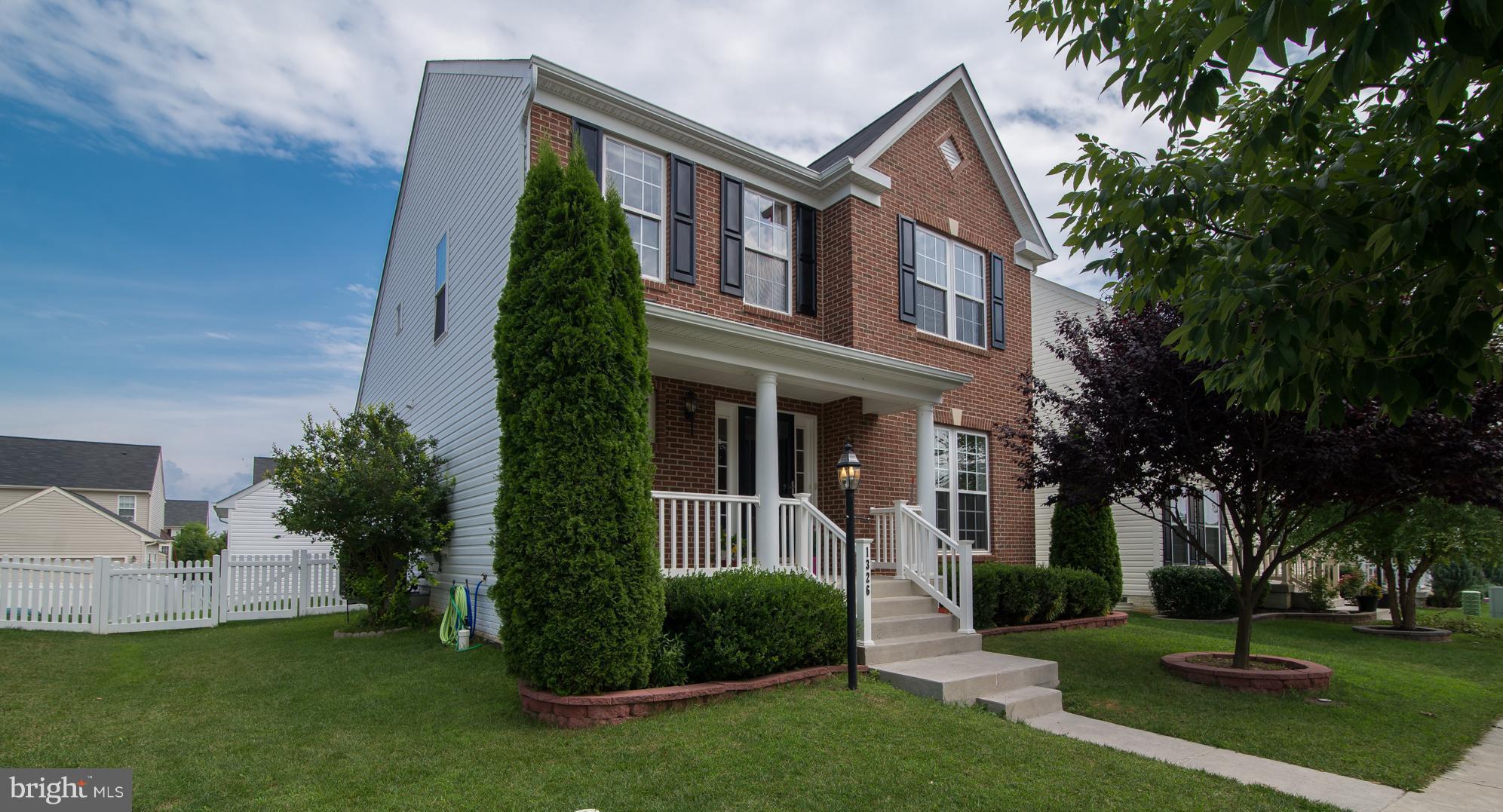 LAKELAND PLACE - Residential