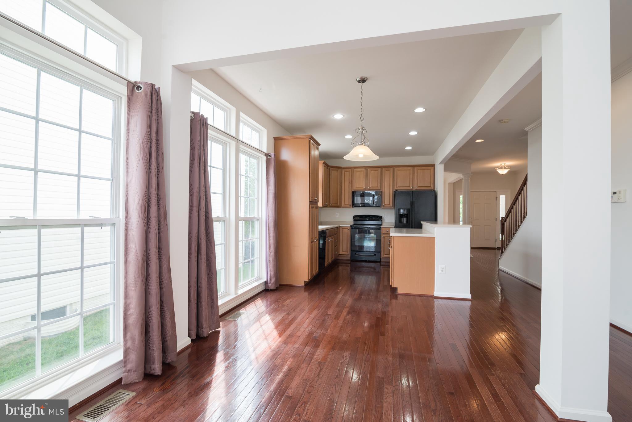 LAKELAND PLACE - Residential