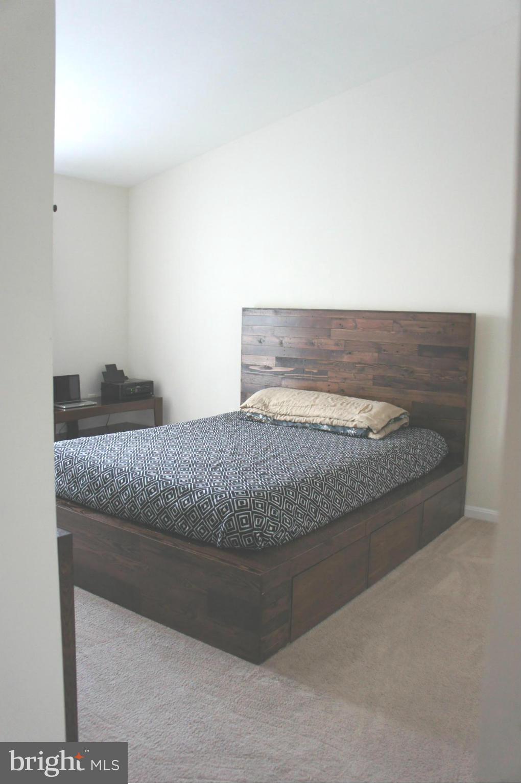 STONINGTON/SUDLEY MANOR - Residential