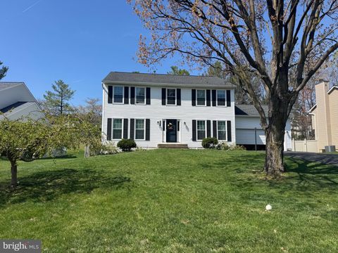 Photo of 3500 Powells Crossing Court, WOODBRIDGE, VA 22193 (MLS # VAPW2118178)