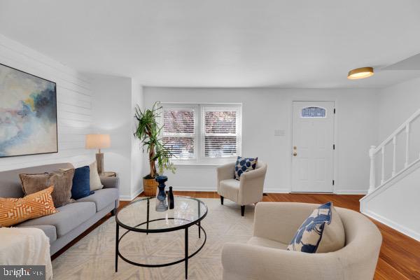 D EVEREUX WEST - Residential