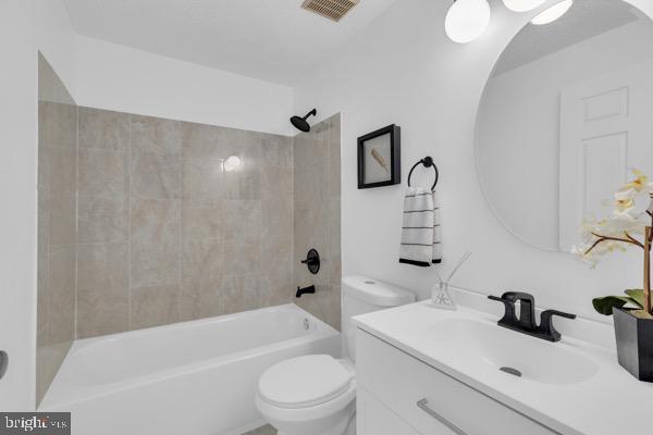 D EVEREUX WEST - Residential