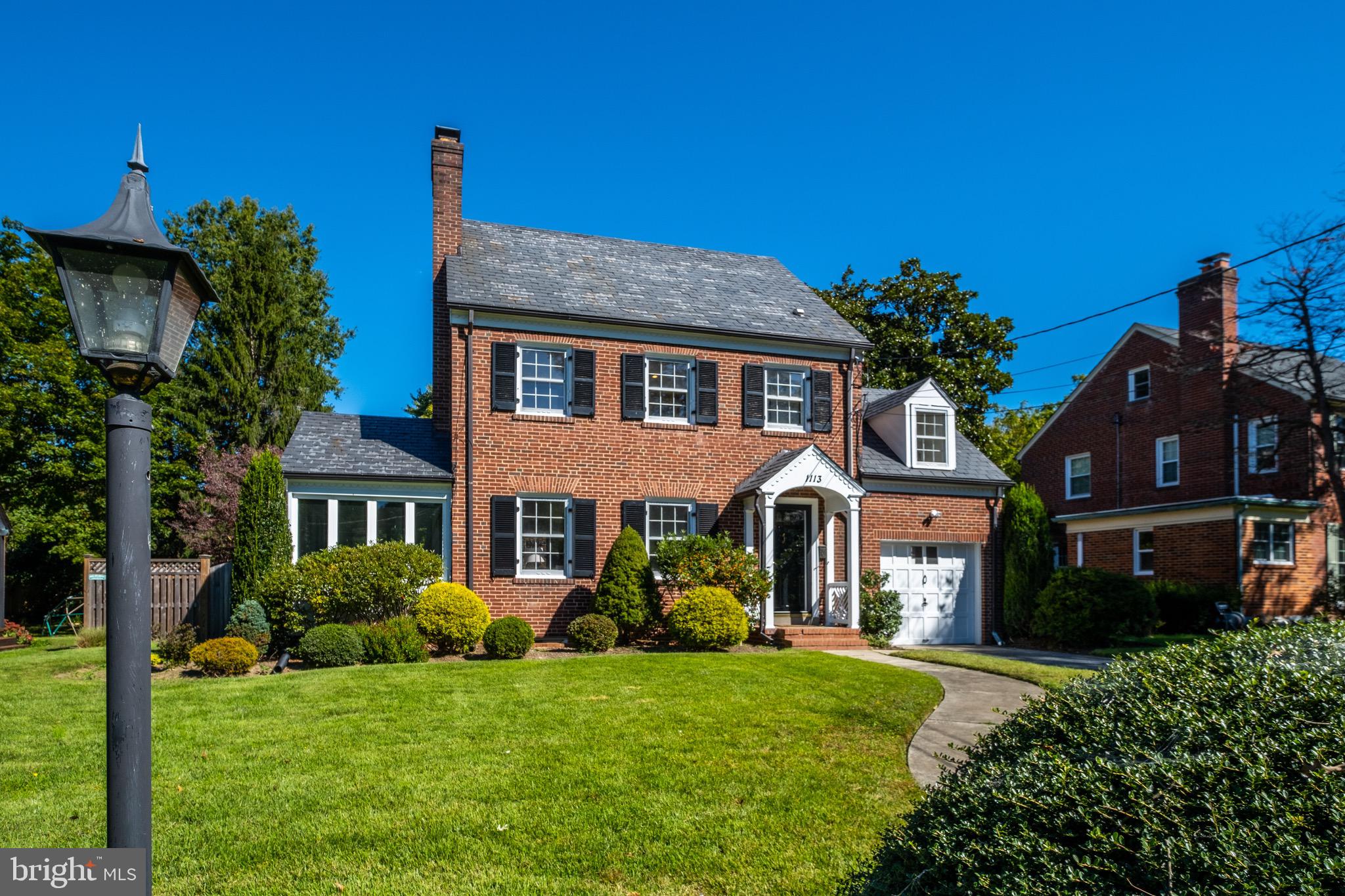 WOODSIDE PARK - Residential