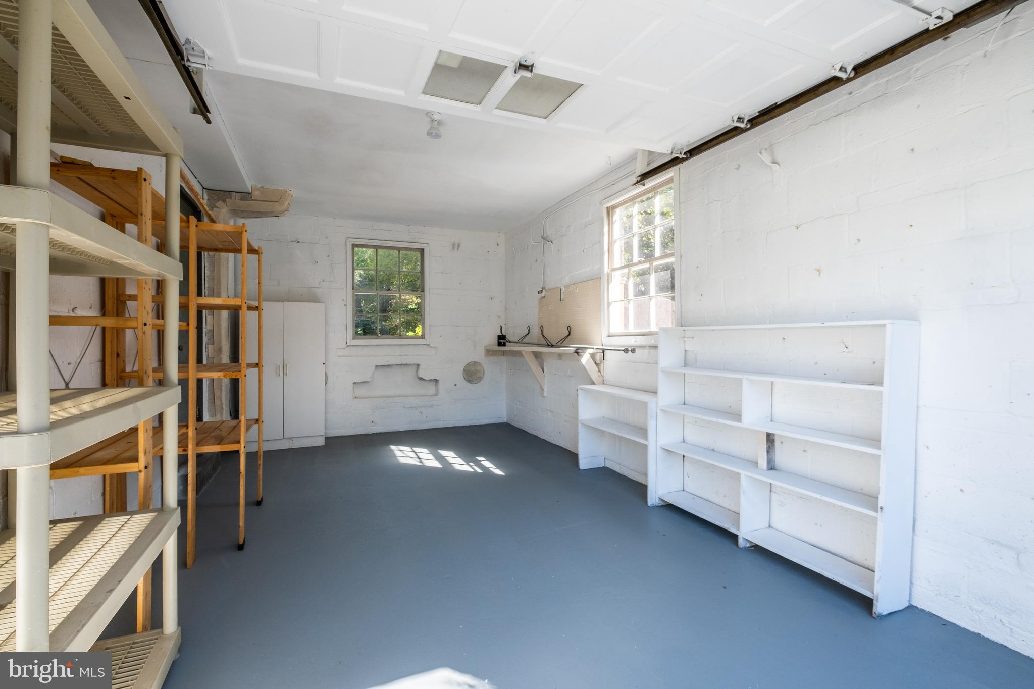 WOODSIDE PARK - Residential