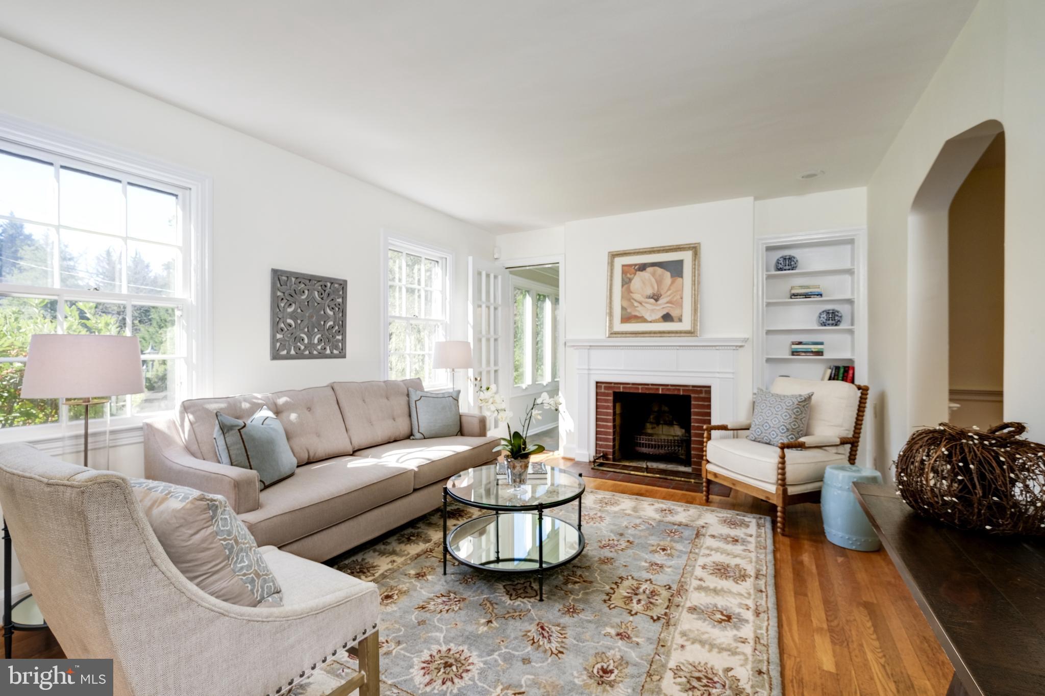 WOODSIDE PARK - Residential