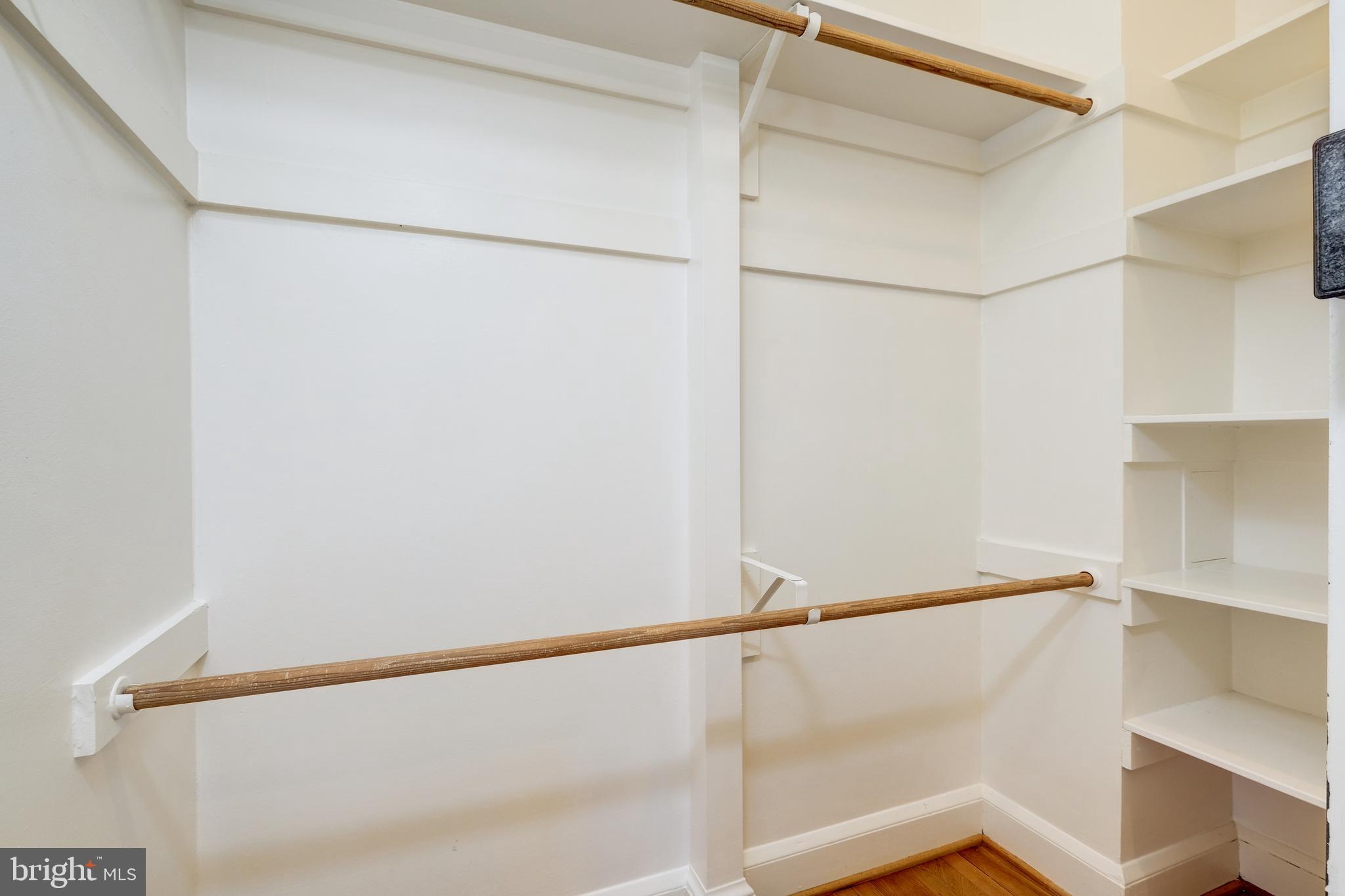 WOODSIDE PARK - Residential