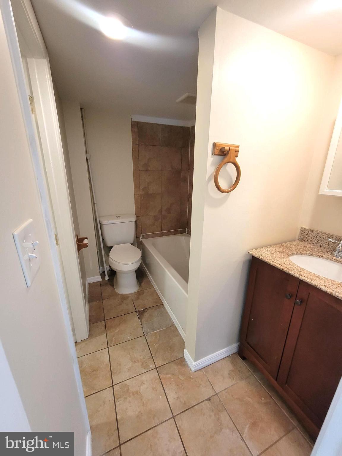 BUCKLAND VALLEY FA - Residential Lease