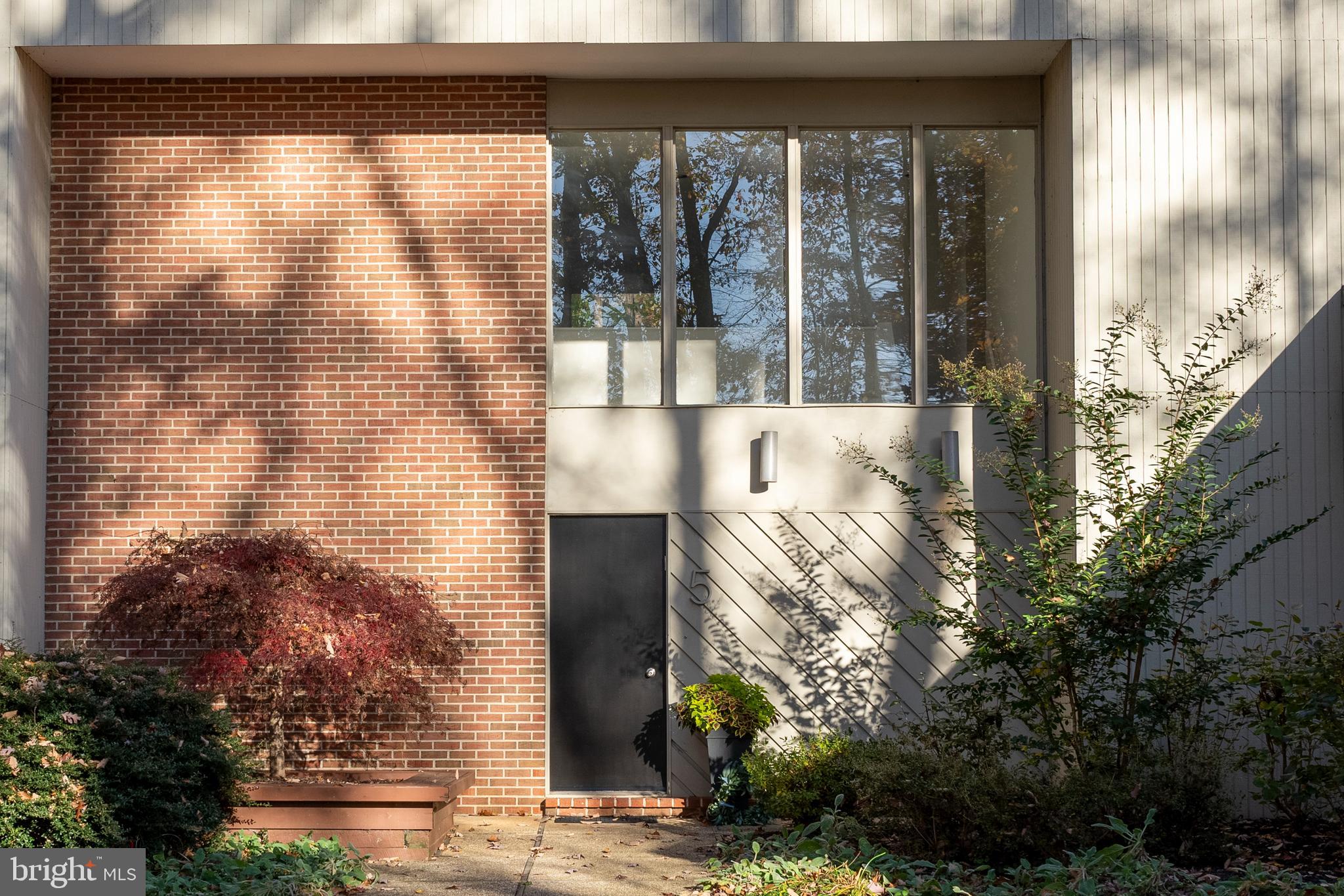 CAVES VALLEY - Residential