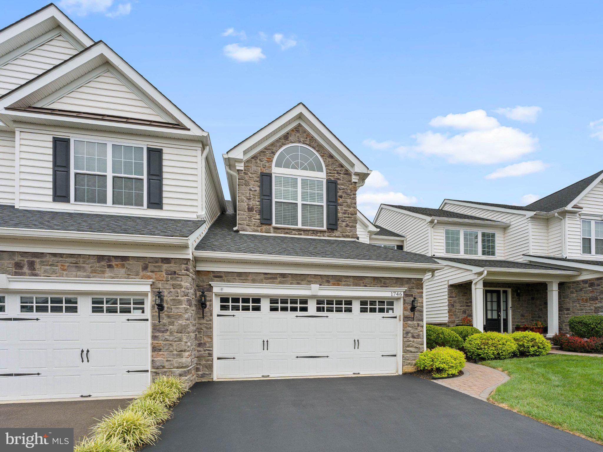 1746 LOCUST DRIVE