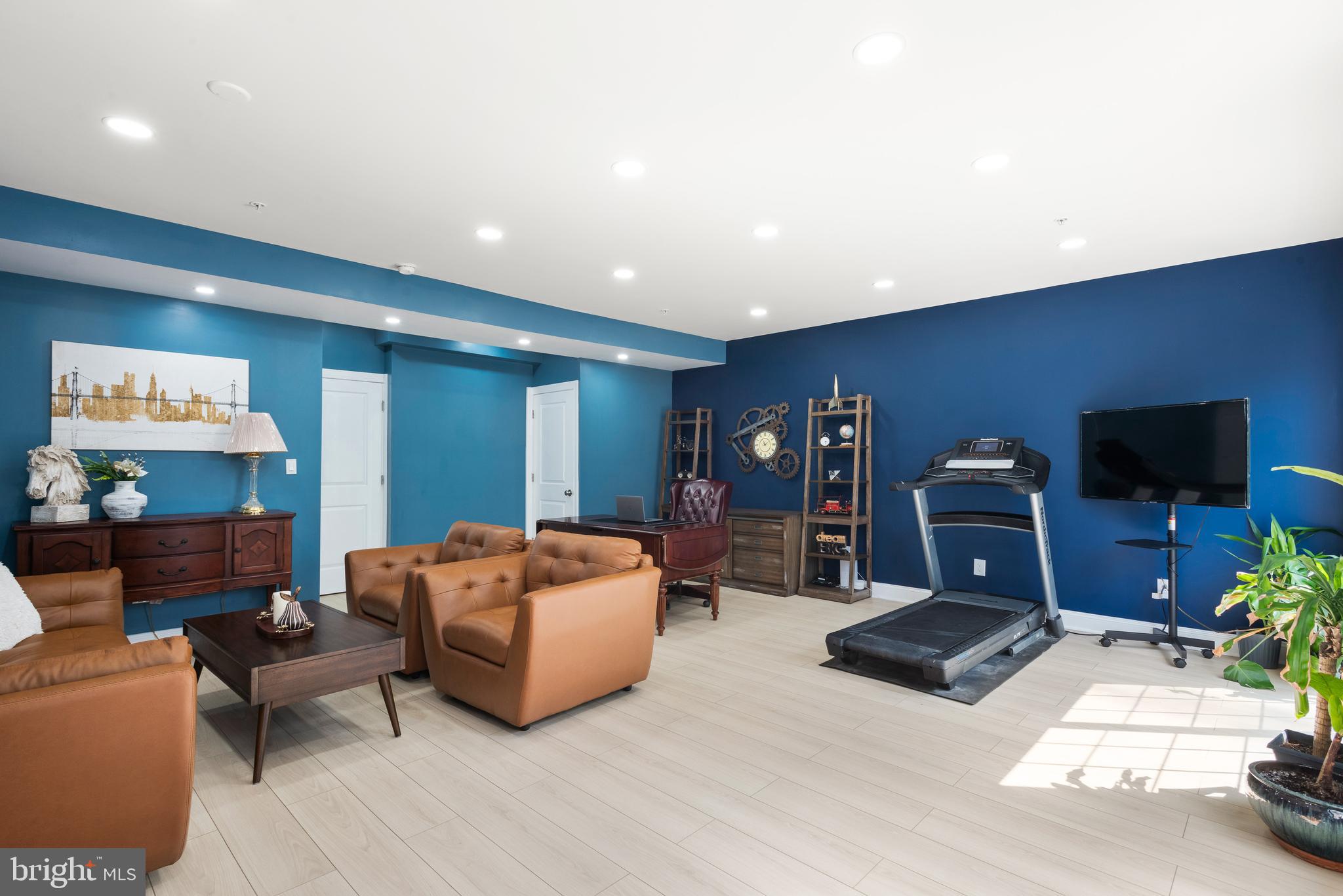 RAVENSCLIFF - Residential