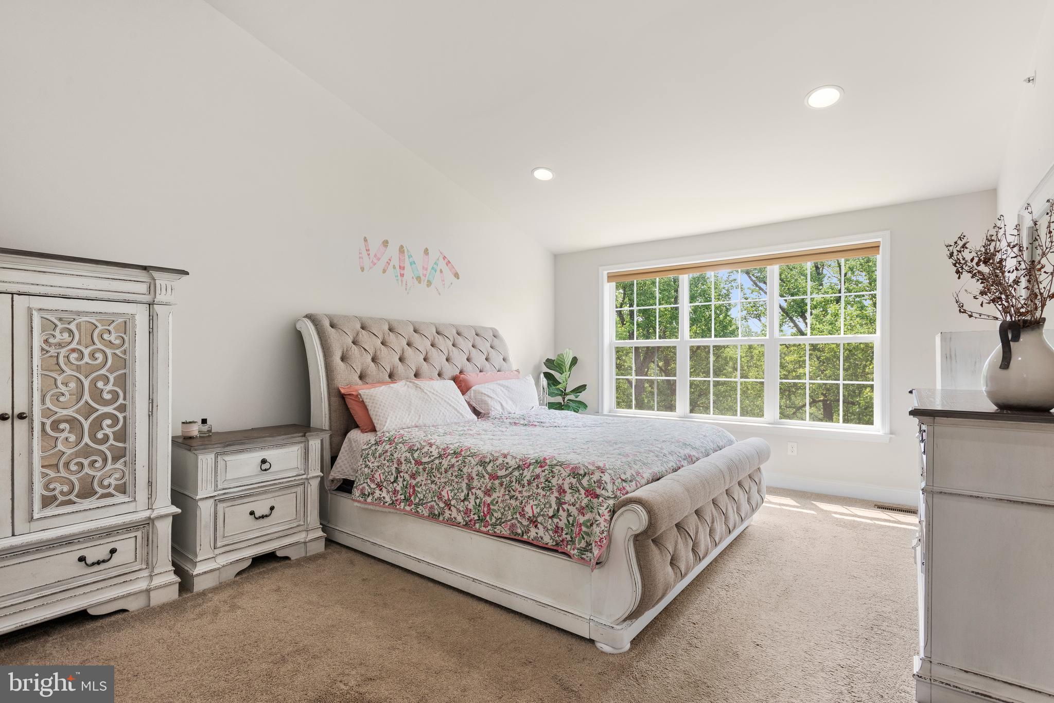 RAVENSCLIFF - Residential