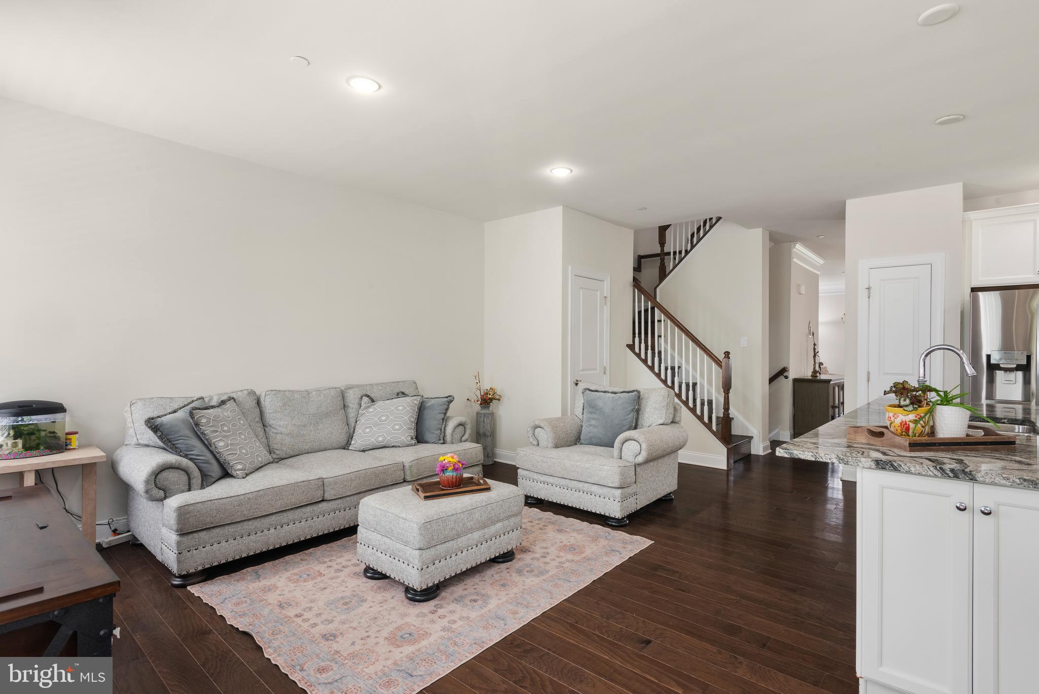 RAVENSCLIFF - Residential