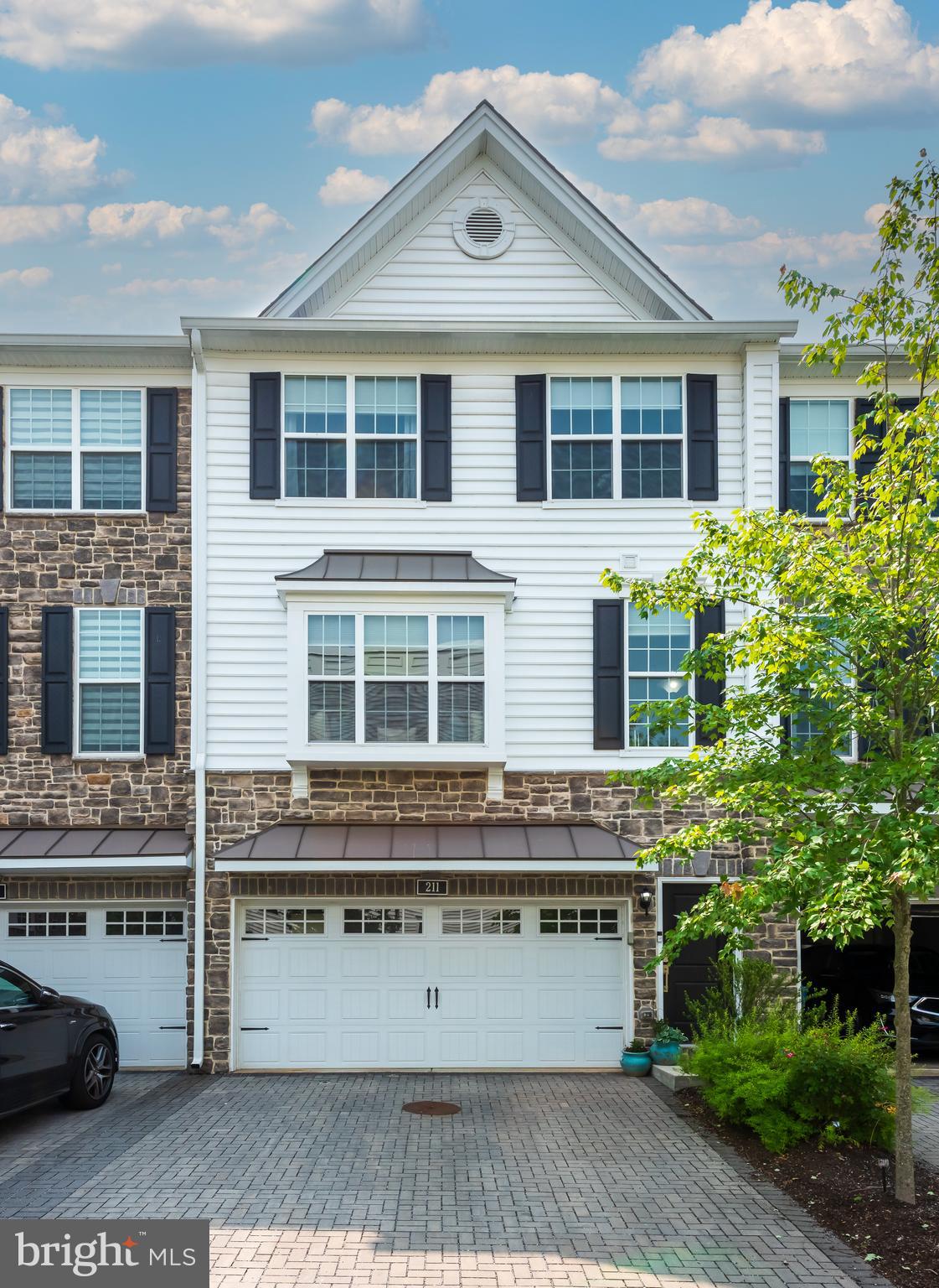 RAVENSCLIFF - Residential