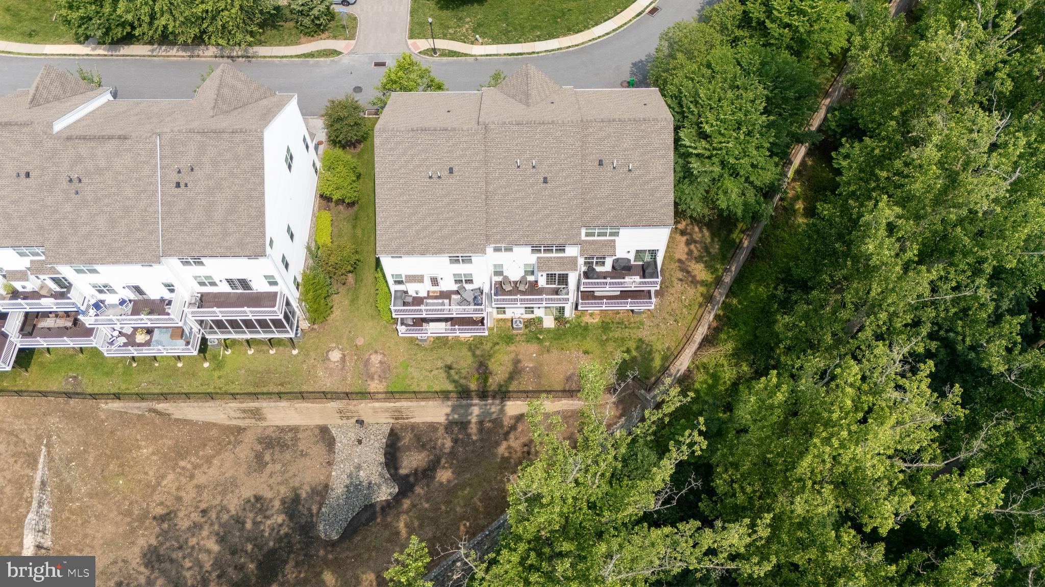 RAVENSCLIFF - Residential