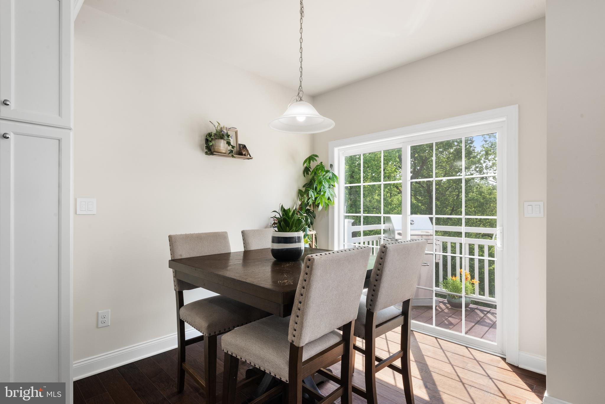 RAVENSCLIFF - Residential