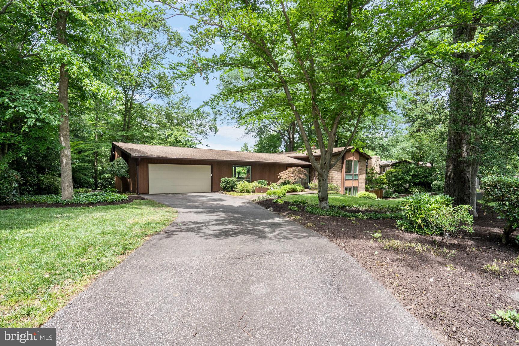 3004 CUNNINGHAM DRIVE