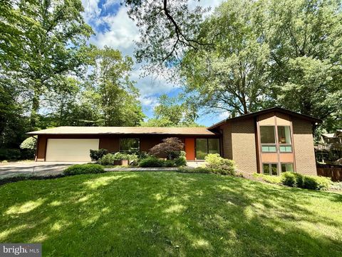 3004 CUNNINGHAM DRIVE ALEXANDRIA VA 22309