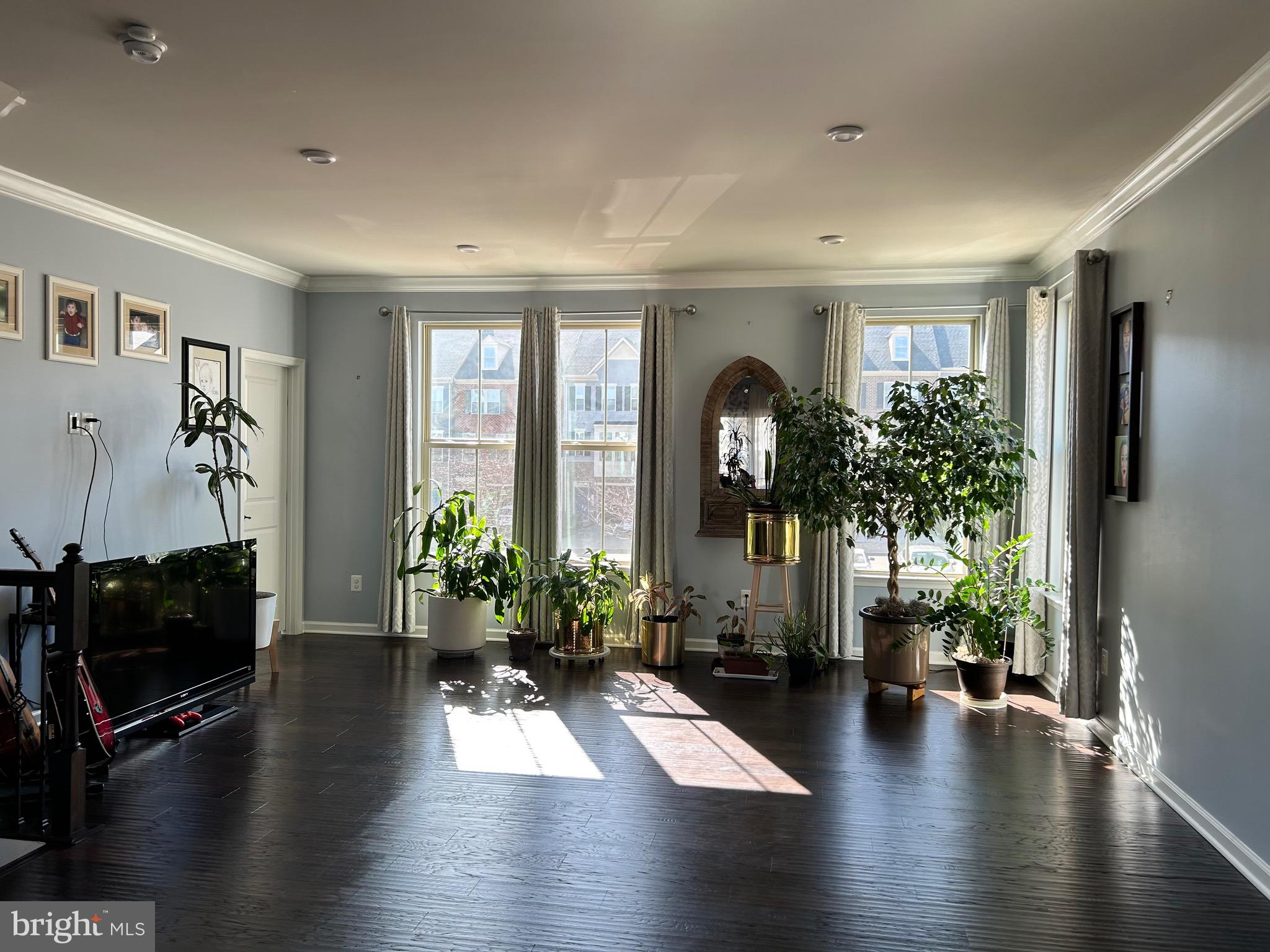 BRADLEY SQUARE - Residential Lease