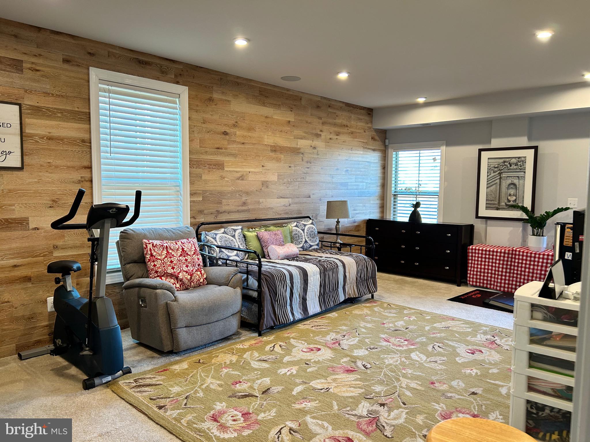 BRADLEY SQUARE - Residential Lease