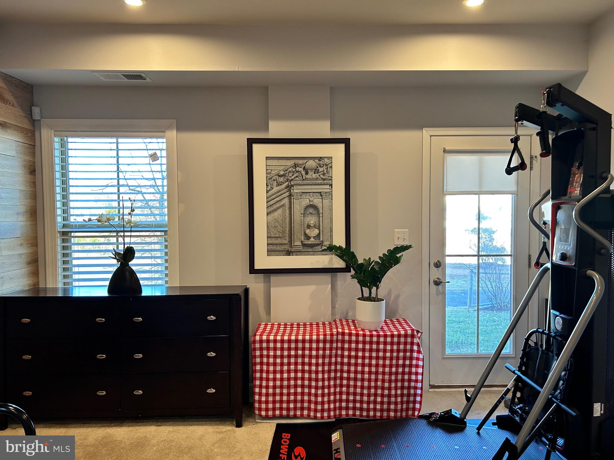 BRADLEY SQUARE - Residential Lease