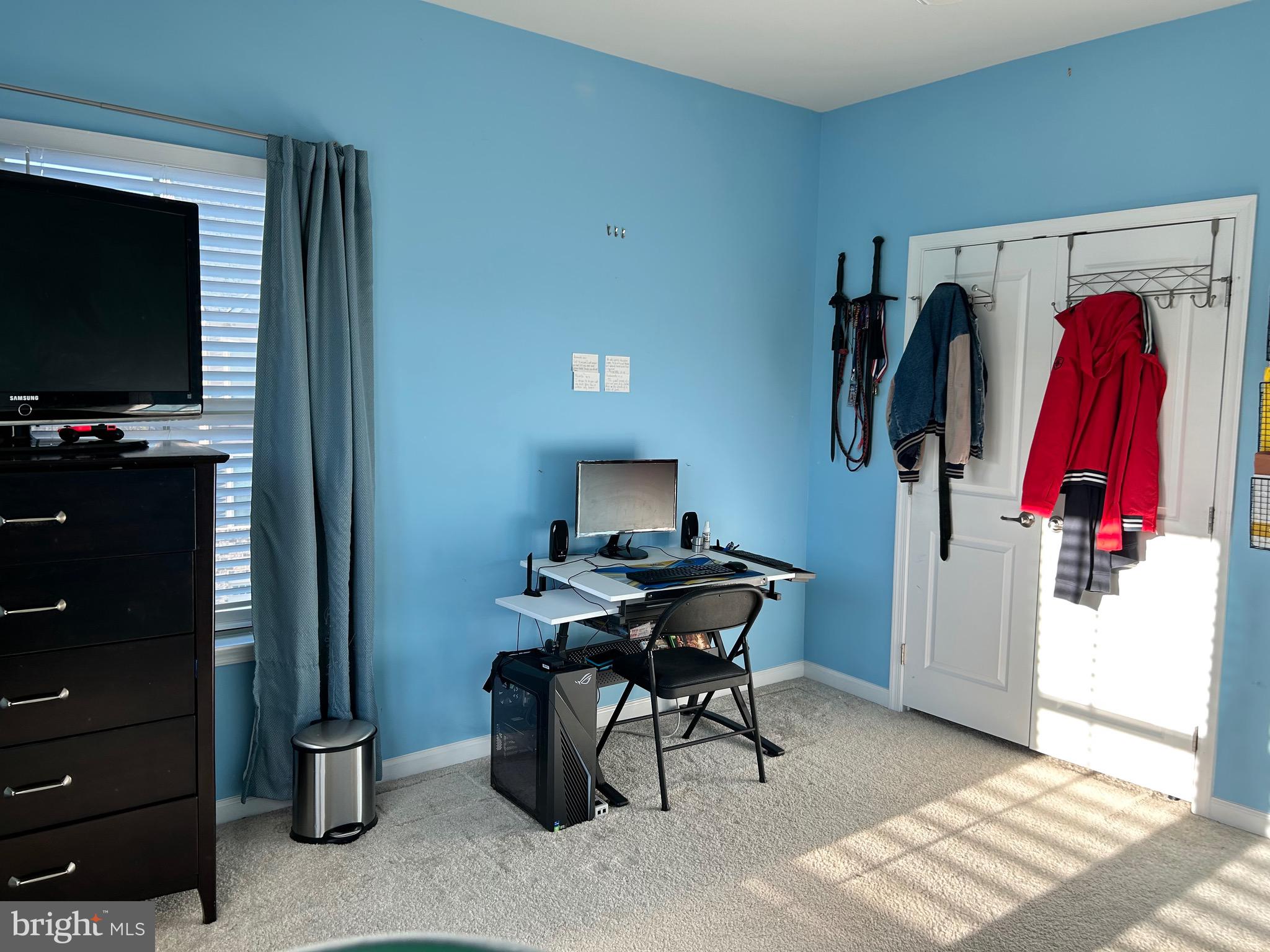 BRADLEY SQUARE - Residential Lease