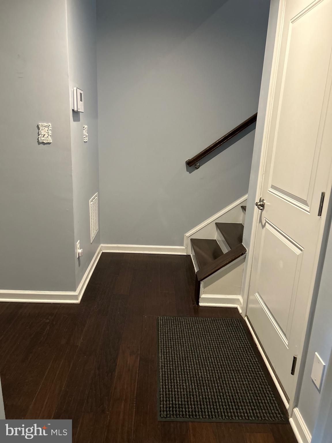 BRADLEY SQUARE - Residential Lease