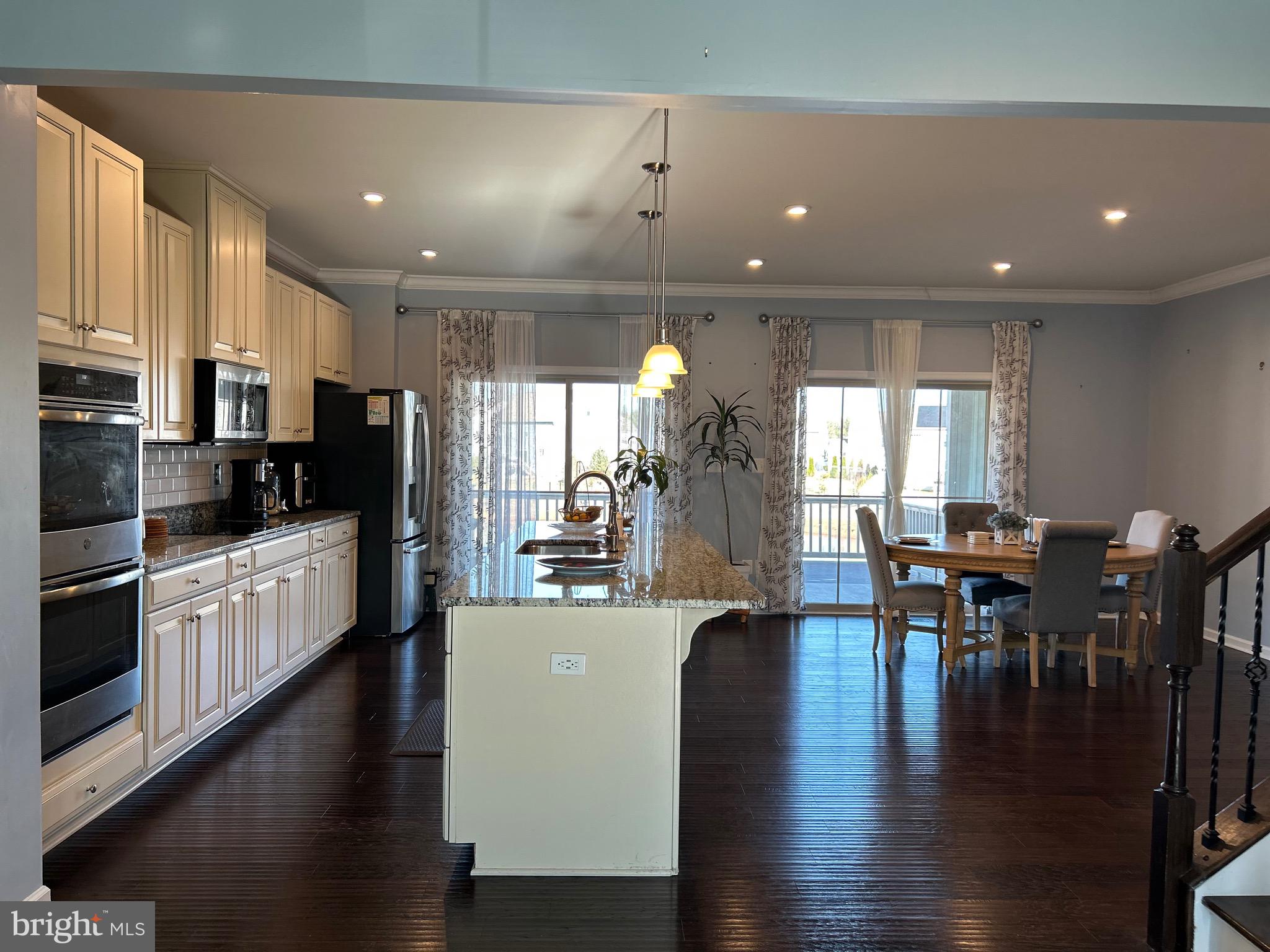 BRADLEY SQUARE - Residential Lease