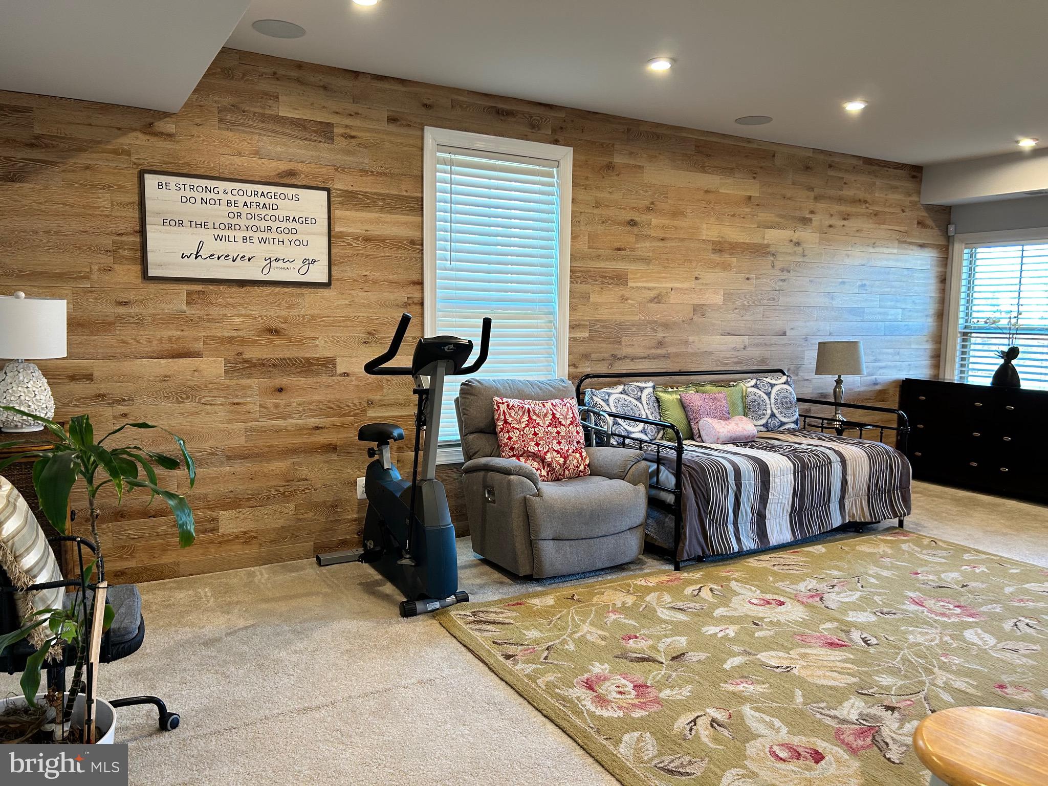 BRADLEY SQUARE - Residential Lease