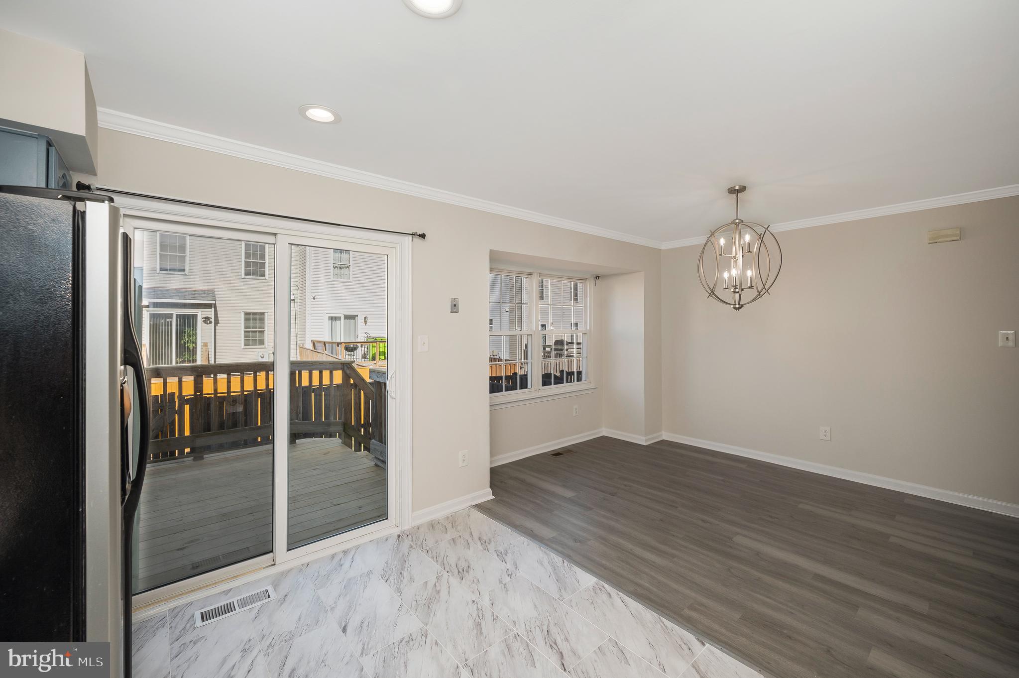 WILLIAMSTOWN - Residential