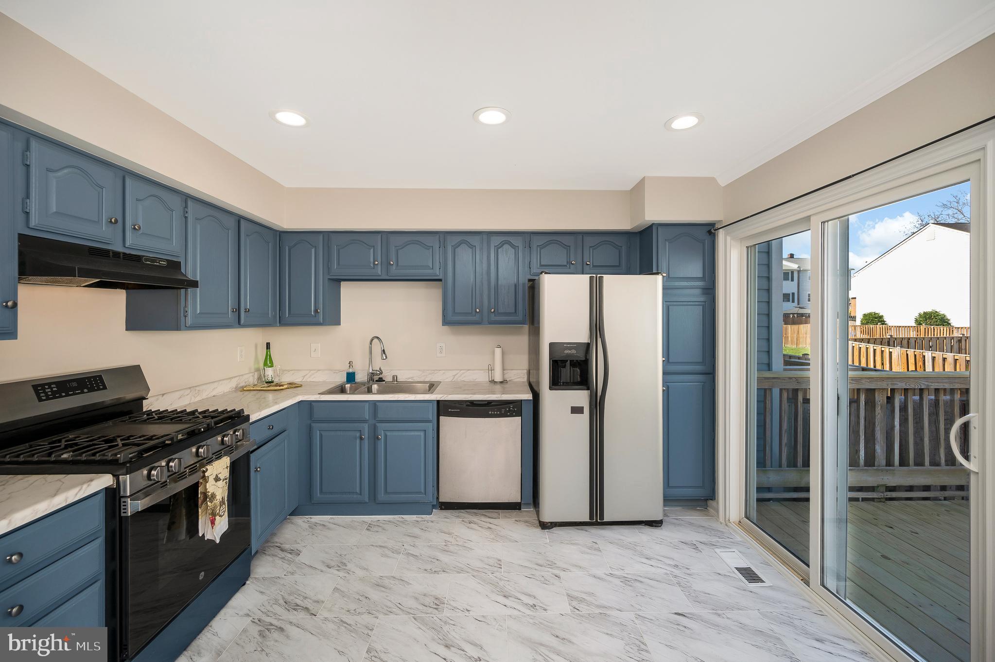 WILLIAMSTOWN - Residential