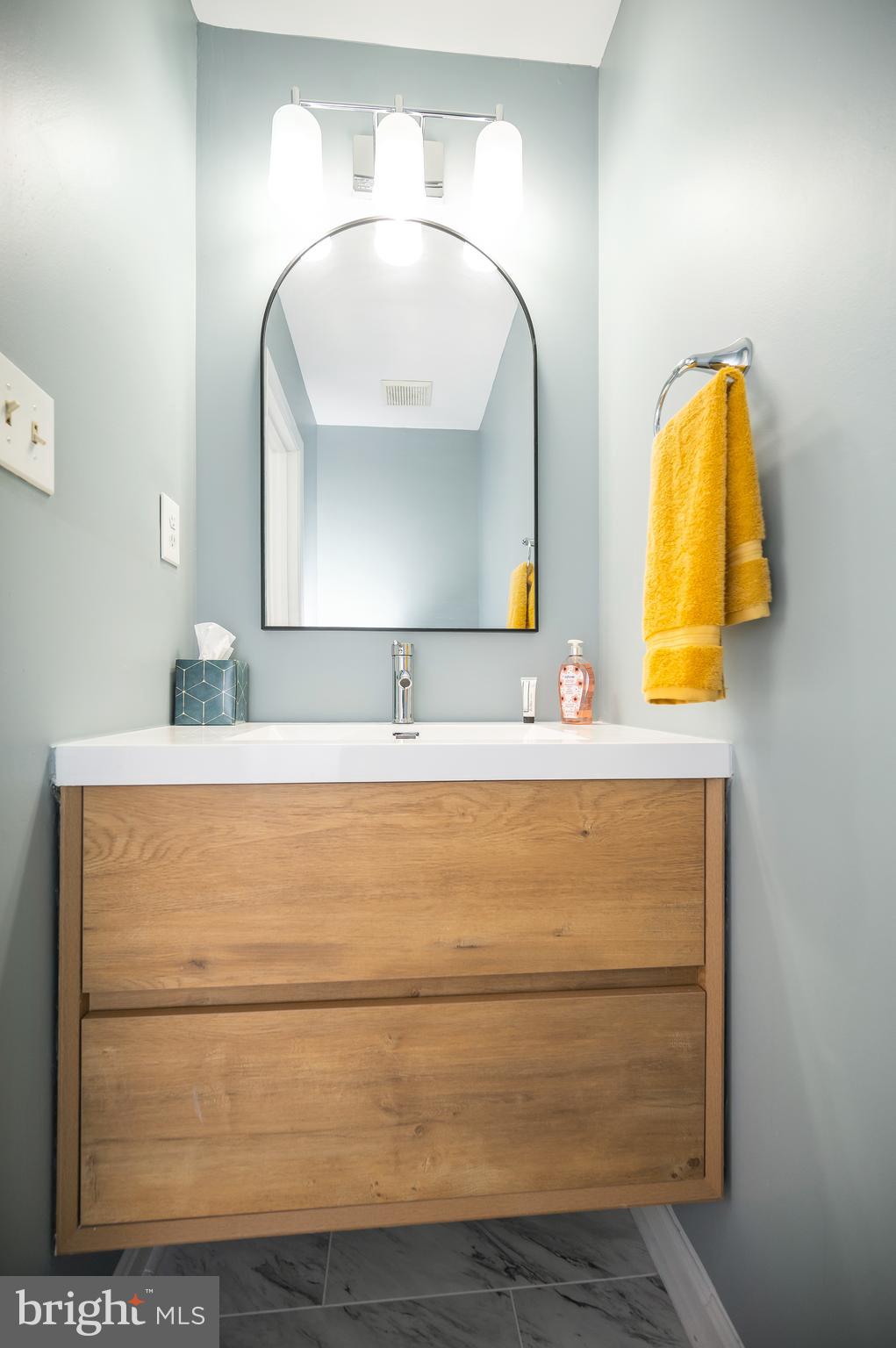 WILLIAMSTOWN - Residential