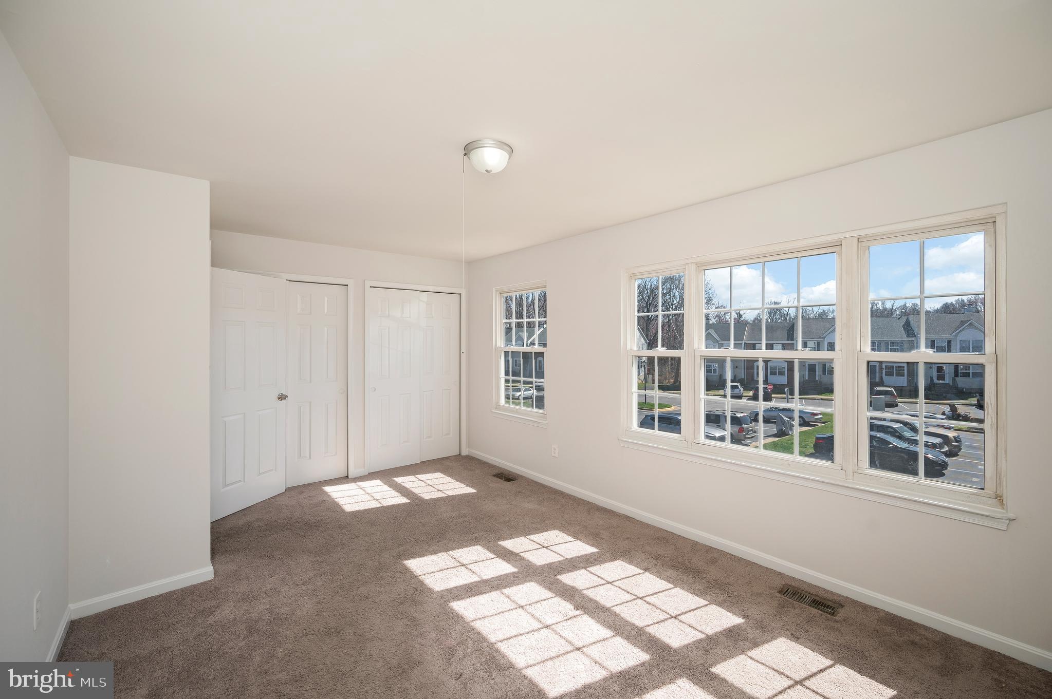 WILLIAMSTOWN - Residential