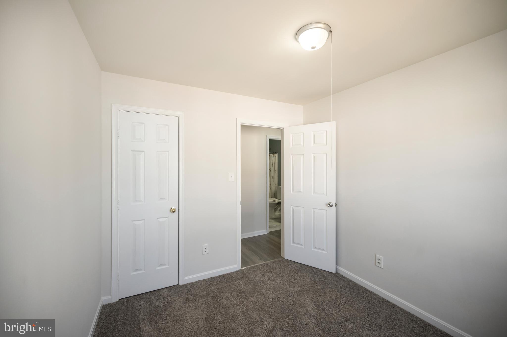 WILLIAMSTOWN - Residential