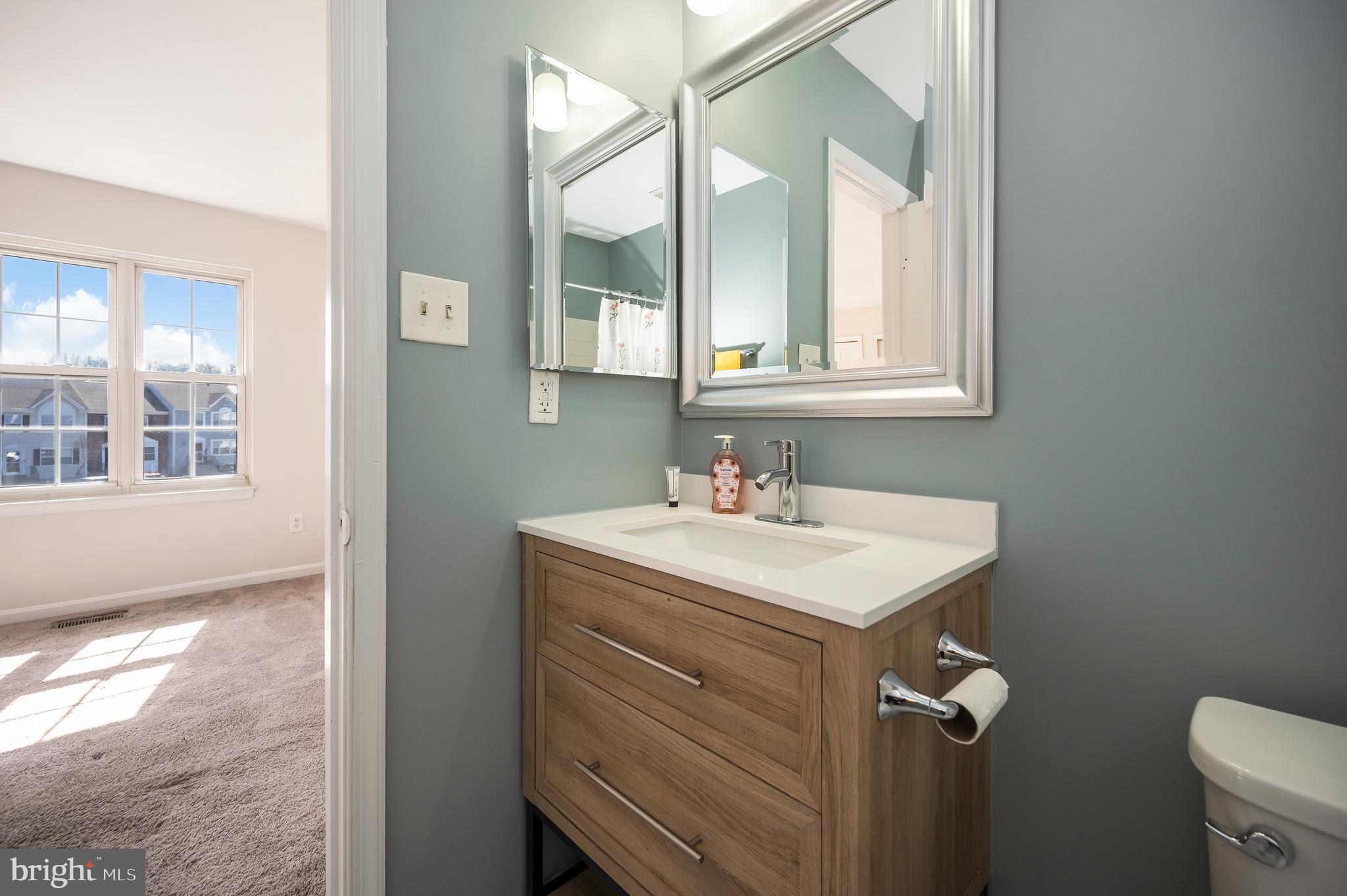 WILLIAMSTOWN - Residential