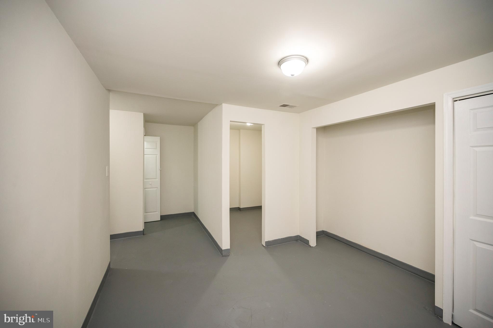 WILLIAMSTOWN - Residential