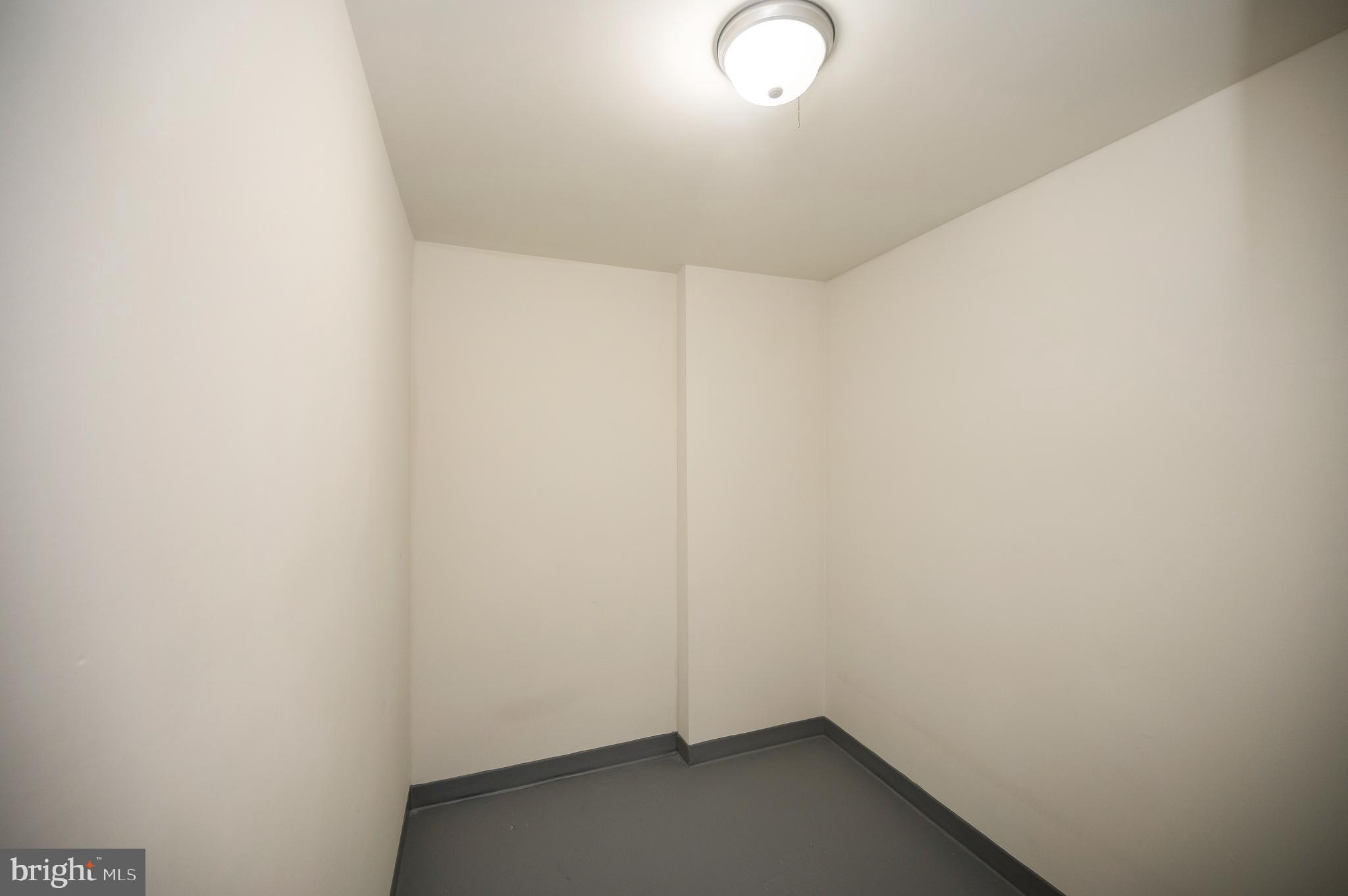 WILLIAMSTOWN - Residential