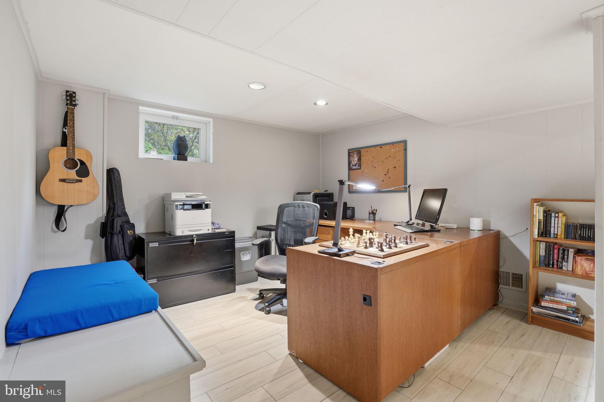 GLEN MAR PARK - Residential